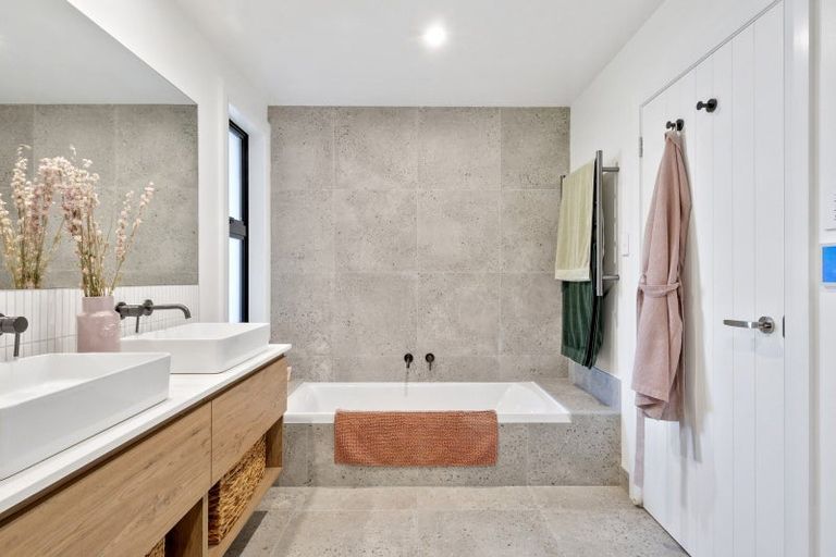 Photo of property in 197 Somerville Street, Shiel Hill, Dunedin, 9013