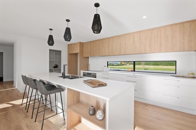 Photo of property in 21 Kingsdowne Drive, West Melton, 7618