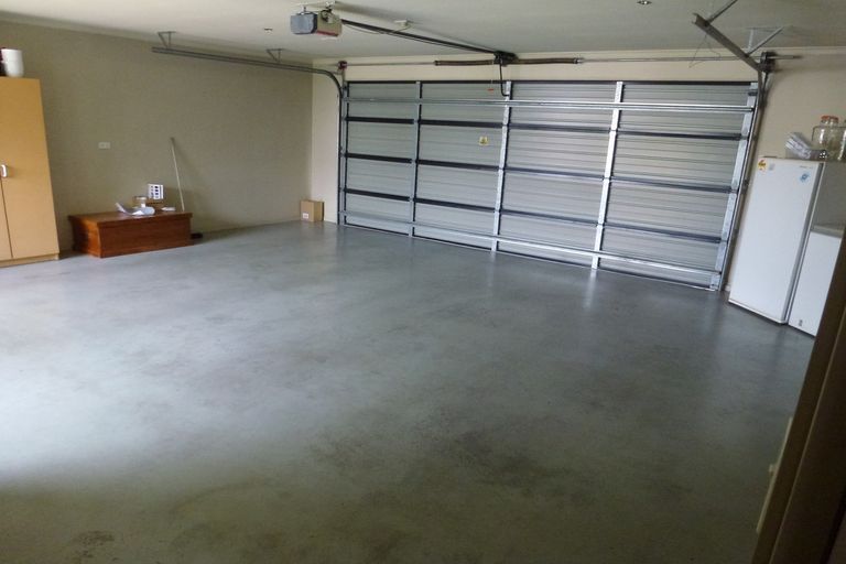 Photo of property in 18 Walnut Grove, Alexandra, 9320