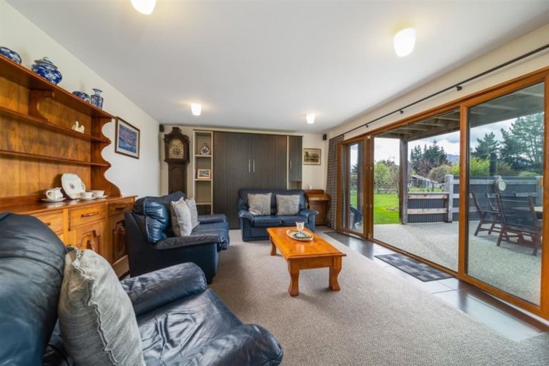 Photo of property in 812 Kane Road, Hawea Flat, Wanaka, 9382