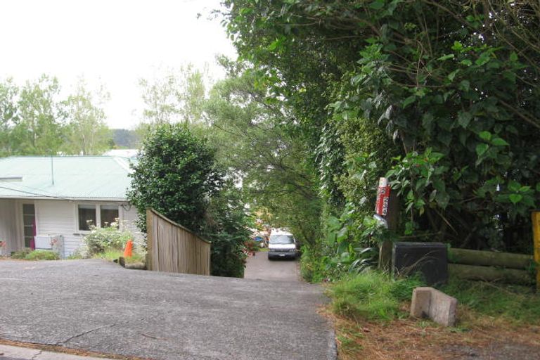 Photo of property in 2/234 Sunset Road, Windsor Park, Auckland, 0632
