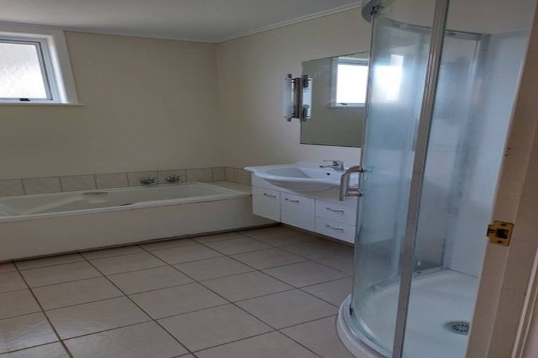 Photo of property in 235 Beach Road, Campbells Bay, Auckland, 0630