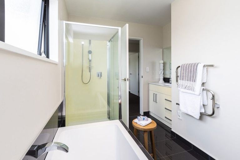 Photo of property in 12b Broadbent Street, Riccarton, Christchurch, 8041