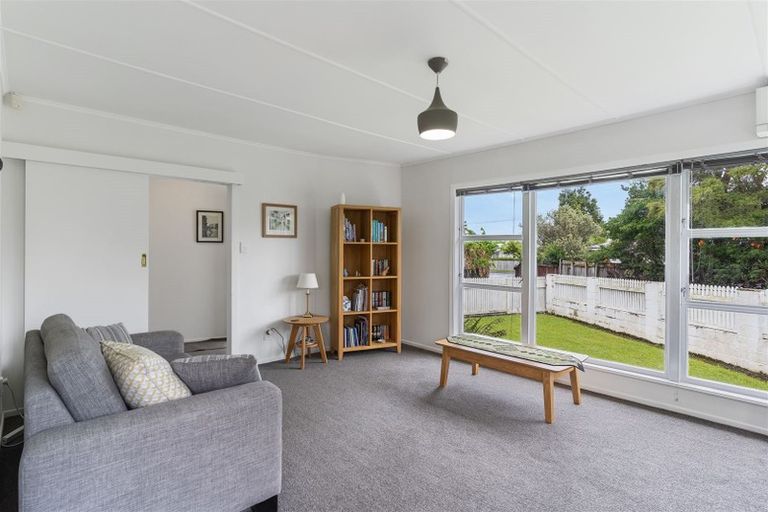 Photo of property in 1/15 Evans Place, Papakura, 2110