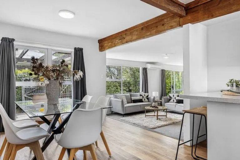 Photo of property in 2 Colman Avenue, Sockburn, Christchurch, 8042