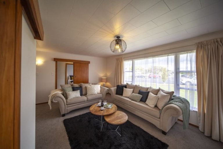 Photo of property in 14 Barnett Place, Pirimai, Napier, 4112