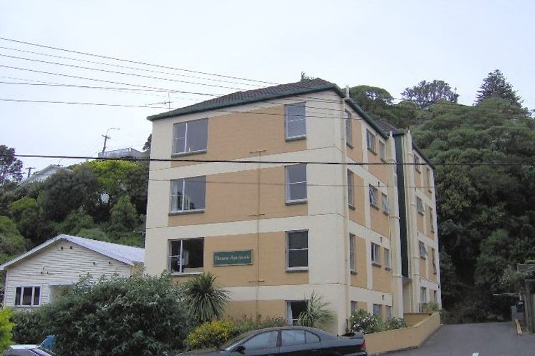Photo of property in 3/161 Glenmore Street, Kelburn, Wellington, 6012