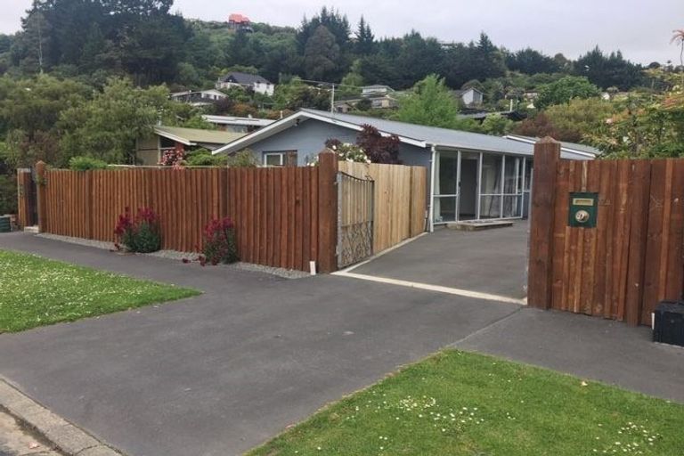 Photo of property in 1/32 Landsdowne Terrace, Cashmere, Christchurch, 8022