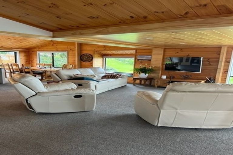 Photo of property in 53a Harbour View Road, Omokoroa, 3114