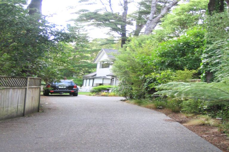 Photo of property in 11 Freemans Way, Pinehaven, Upper Hutt, 5019