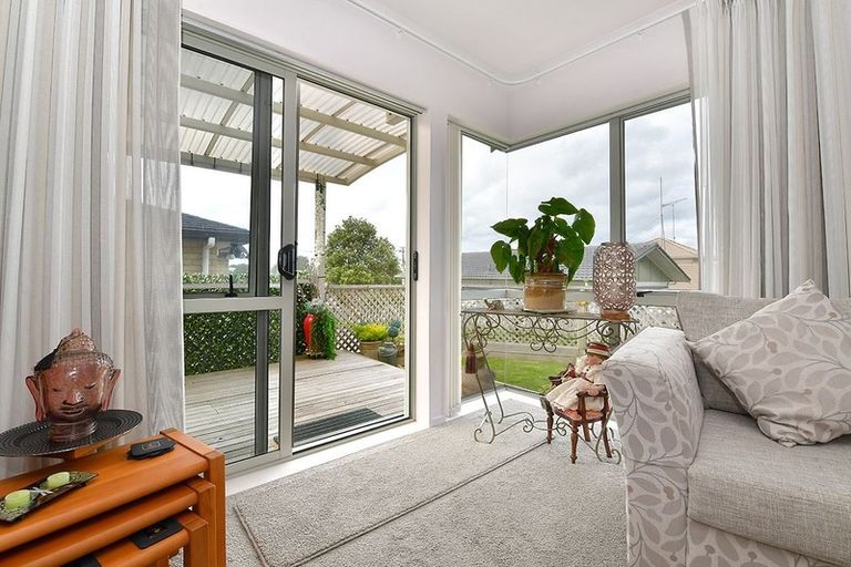 Photo of property in 38a Bay Street, Red Beach, 0932