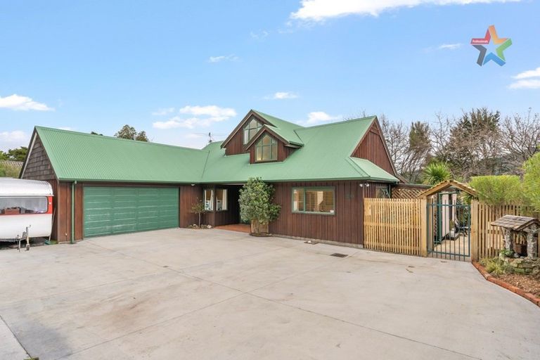 Photo of property in 20 Mccarthy Grove, Clouston Park, Upper Hutt, 5018