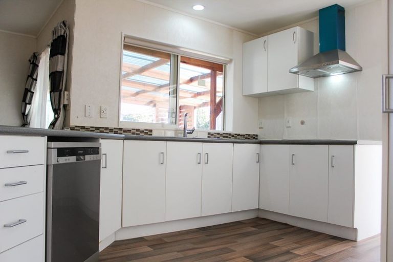 Photo of property in 31 Maurice Borich Place, Henderson, Auckland, 0610