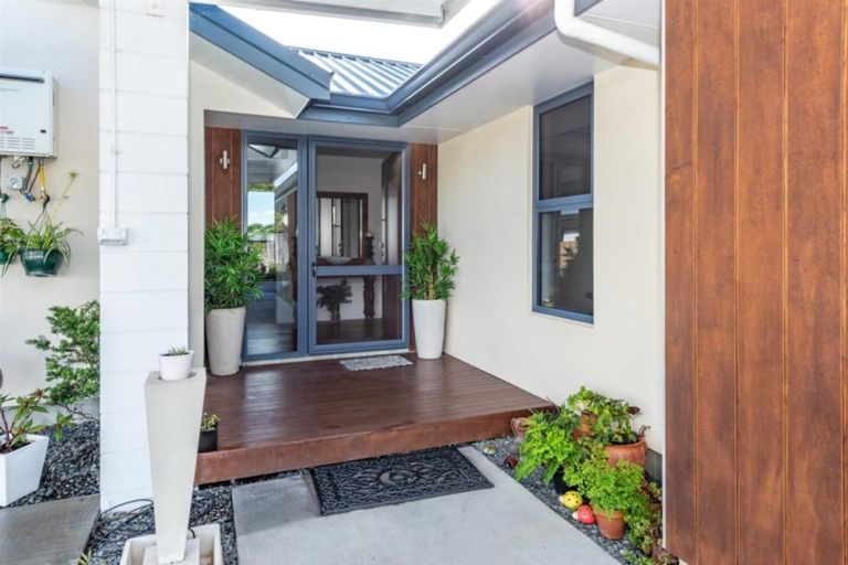 Photo of property in 14 Tuamotu Park, Wainui, Gisborne, 4010