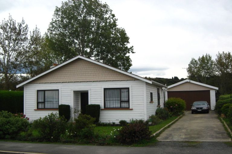 Photo of property in 90 Main Road, Fairfield, Dunedin, 9018