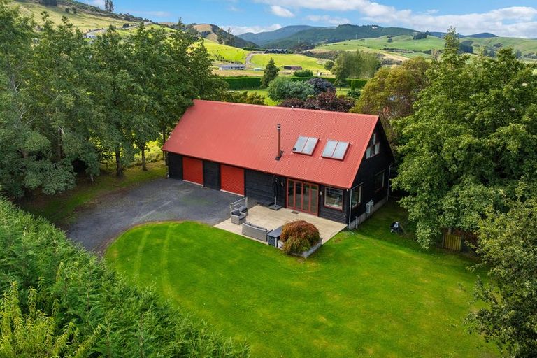Photo of property in 32 Tirohanga Road, North Taieri, Mosgiel, 9092
