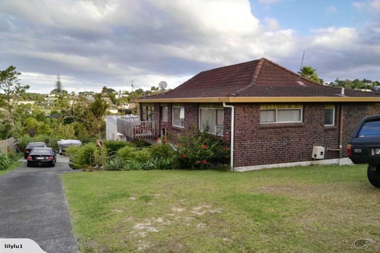Photo of property in 184 Stapleford Crescent, Browns Bay, Auckland, 0630