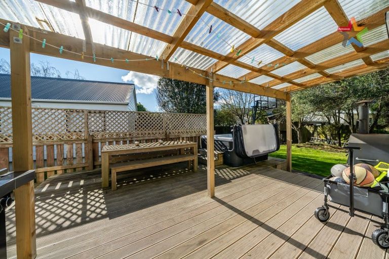 Photo of property in 1/1250 High Street, Taita, Lower Hutt, 5011