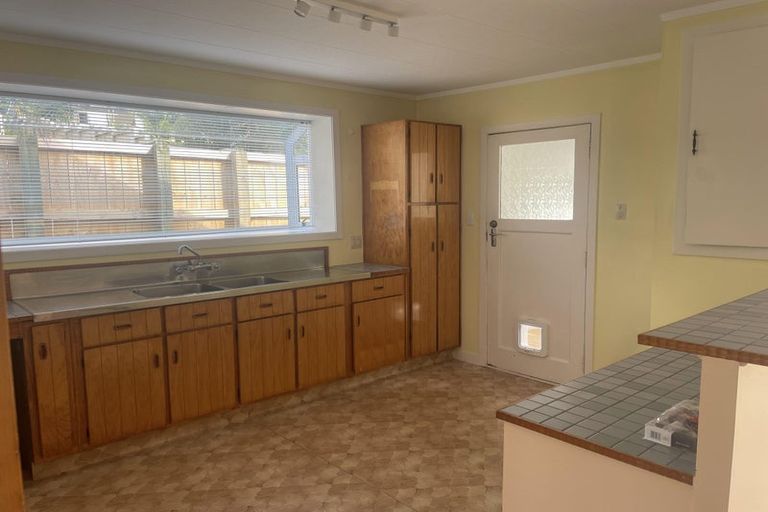 Photo of property in 9 Sunnyview Road, Greenhithe, Auckland, 0632