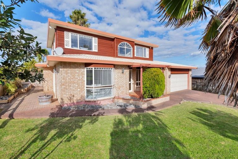 Photo of property in 2 San Marino Drive, Henderson, Auckland, 0612