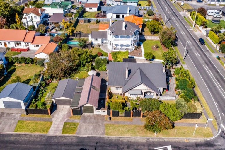 Photo of property in 70 Collins Street, Hawera, 4610