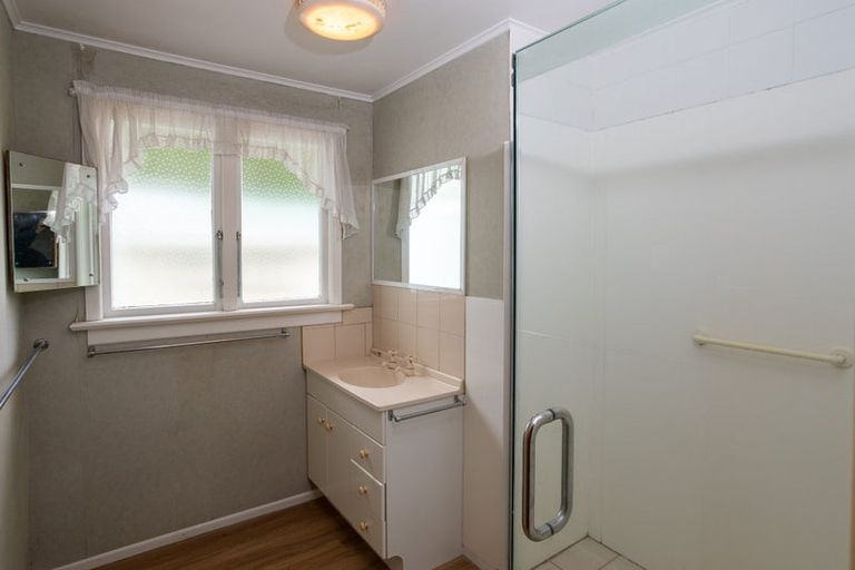 Photo of property in 6 Papatotara Road, Tuatapere, 9620