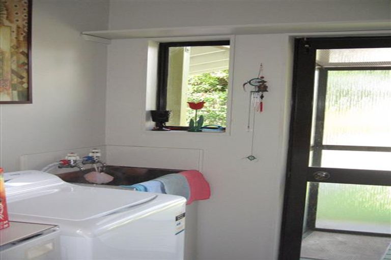 Photo of property in 78 Yeovil Road, Te Atatu Peninsula, Auckland, 0610