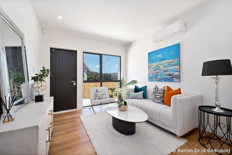 Photo of property in 21c Barron Drive, Green Bay, Auckland, 0604
