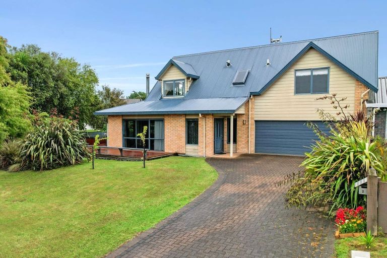 Photo of property in 2 Elmslie Place, Owhata, Rotorua, 3010