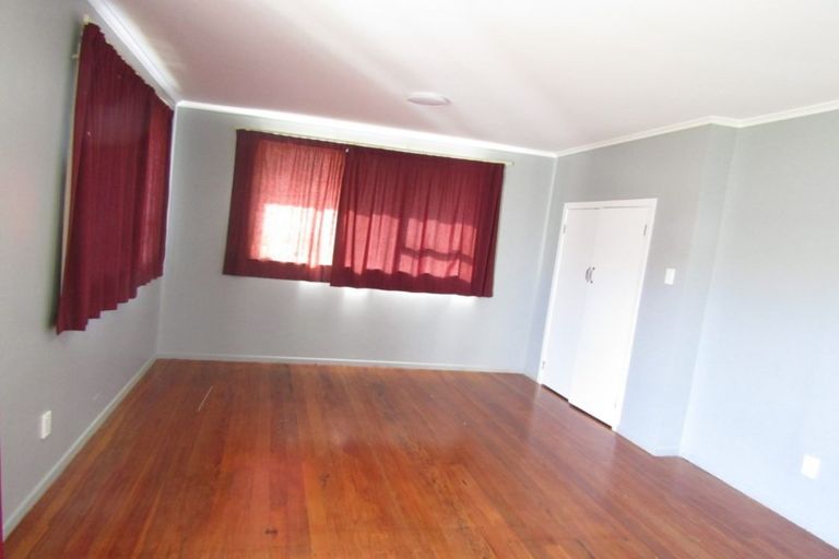 Photo of property in 101a Russell Road, Manurewa, Auckland, 2102