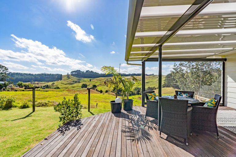 Photo of property in 571 Snooks Road, Maungakaramea, Whangarei, 0178