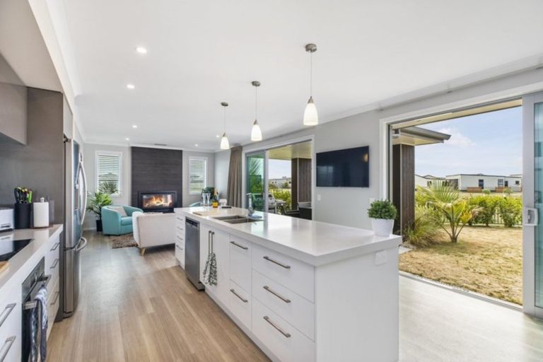 Photo of property in 173 The Boulevard, Papamoa Beach, Papamoa, 3118