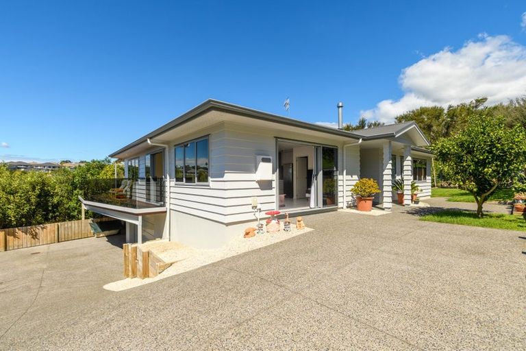Photo of property in 11 Southill Way, Pyes Pa, Tauranga, 3112