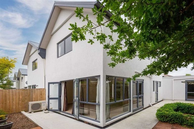 Photo of property in 6/56 London Street, Richmond, Christchurch, 8013