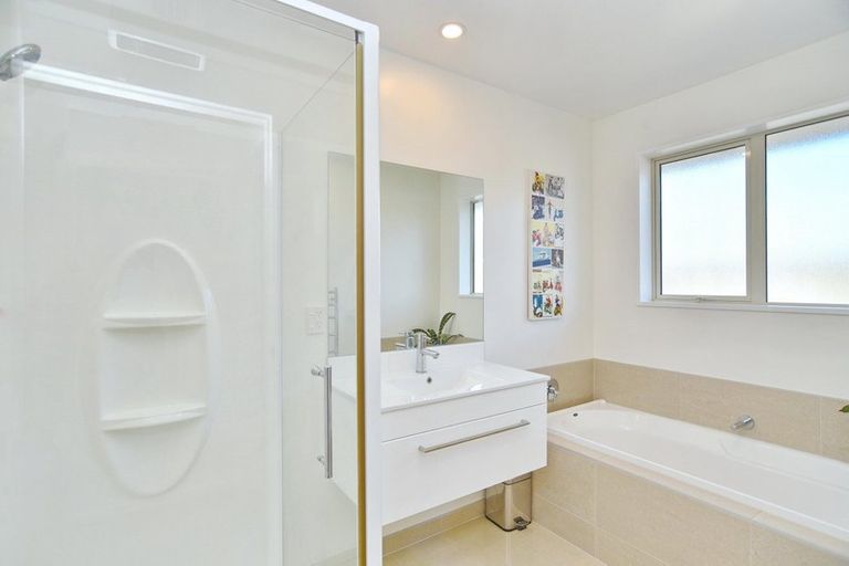 Photo of property in 10 Wairepo Close, Rangiora, 7400