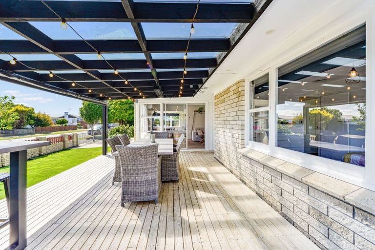 Photo of property in 2 Katherine Place, Melville, Hamilton, 3206