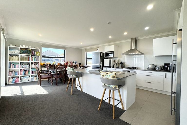 Photo of property in 81 Manuel Road, Silverdale, 0932