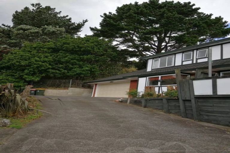 Photo of property in 60b Glennandrew Drive, Half Moon Bay, Auckland, 2012