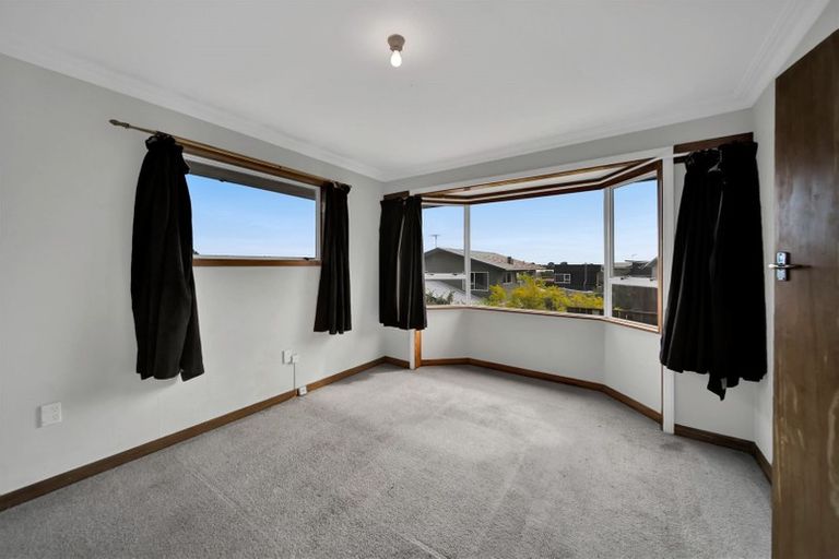Photo of property in 11 Gordon Street, Glen Avon, New Plymouth, 4312