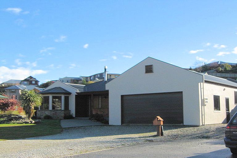 Photo of property in 104 Hedditch Street, Wanaka, 9305