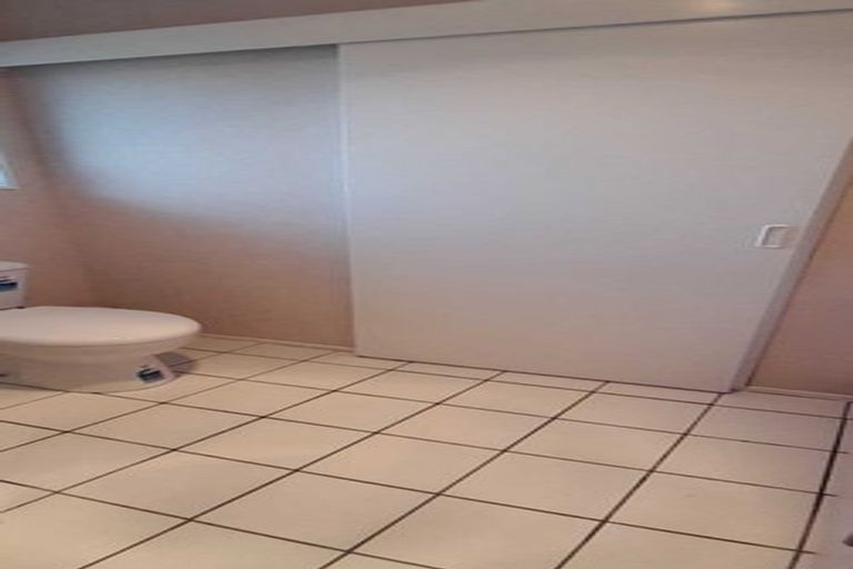 Photo of property in 12 Waimanawa Lane, Waiuku, 2123