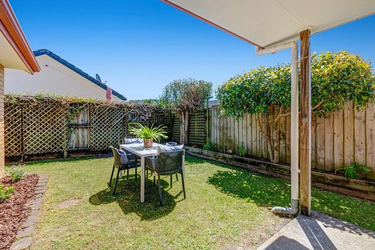 Photo of property in 8/262 Centreway Road, Orewa, 0931
