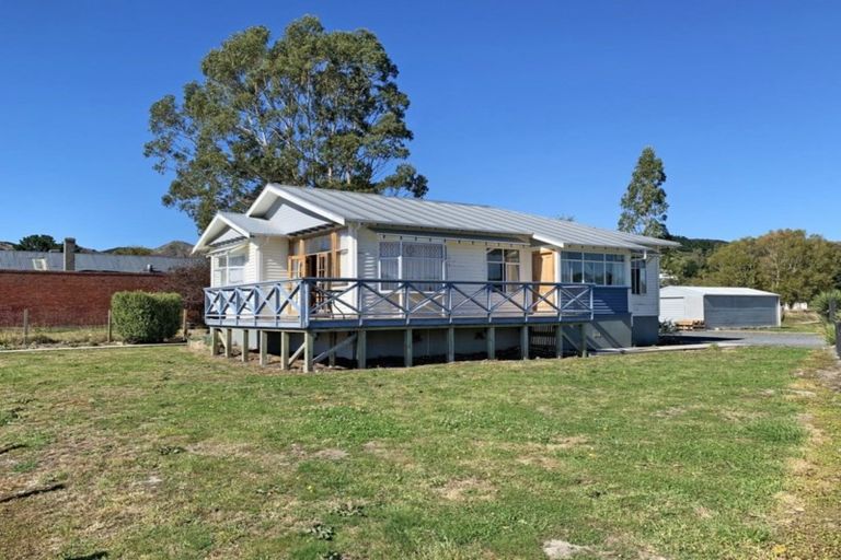Photo of property in 2 Torquay Street, Kaitangata, 9210