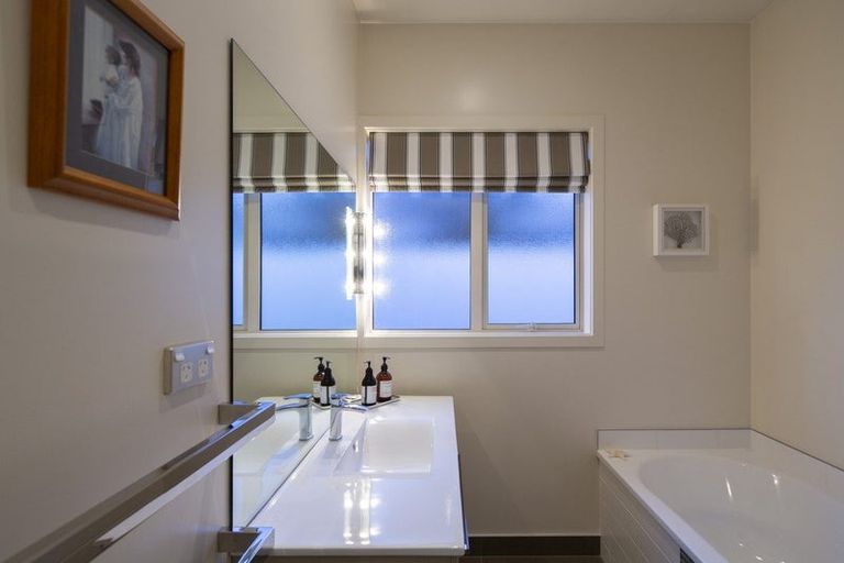 Photo of property in 7 Advance Terrace, Arrowtown, 9302