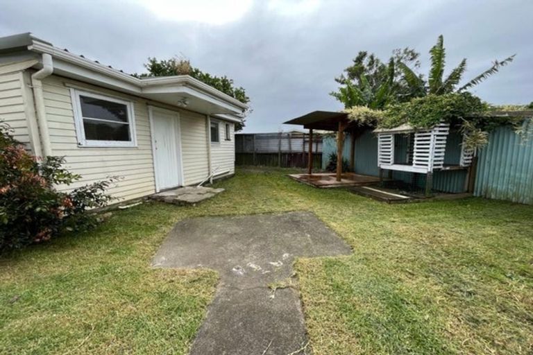 Photo of property in 36 Mckinstry Avenue, Mangere East, Auckland, 2024