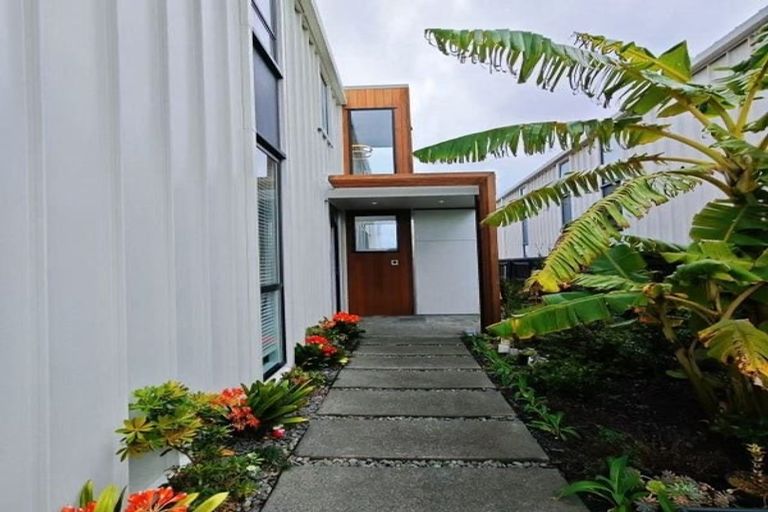 Photo of property in 8 Marlborough Crescent, Hobsonville, Auckland, 0616
