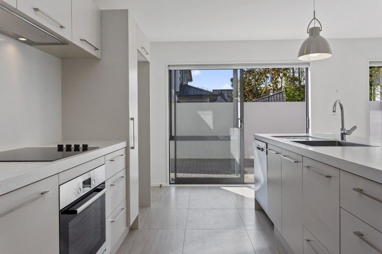 Photo of property in 20b Hewitts Road, Merivale, Christchurch, 8014