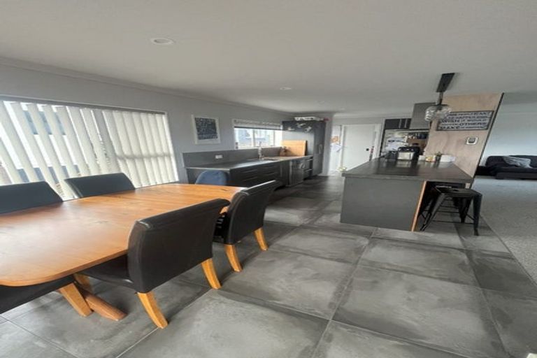 Photo of property in 30 Norwich Avenue, Spotswood, New Plymouth, 4310