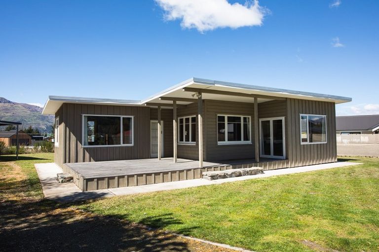 Photo of property in 23 Bell Street, Lake Hawea, Wanaka, 9382