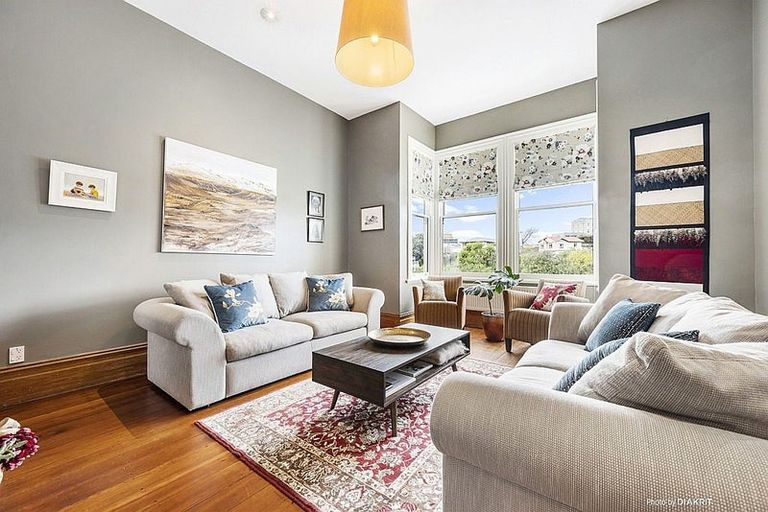 Photo of property in 200 Tinakori Road, Thorndon, Wellington, 6011